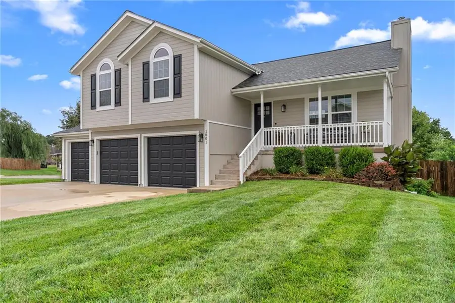 1801 Gunner Avenue, Greenwood, MO 64034 - #2