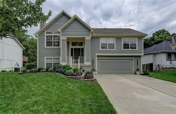 900 SW Daney Drive, Lee's Summit, MO 64081