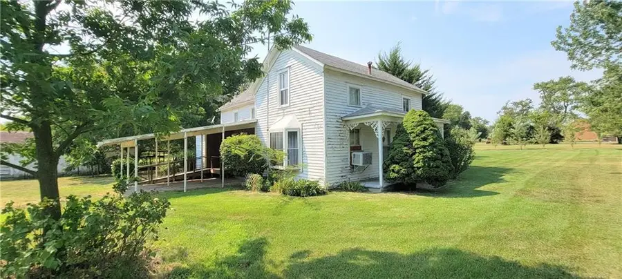 302 E Spruce Street, Redfield, KS 66769 - #2