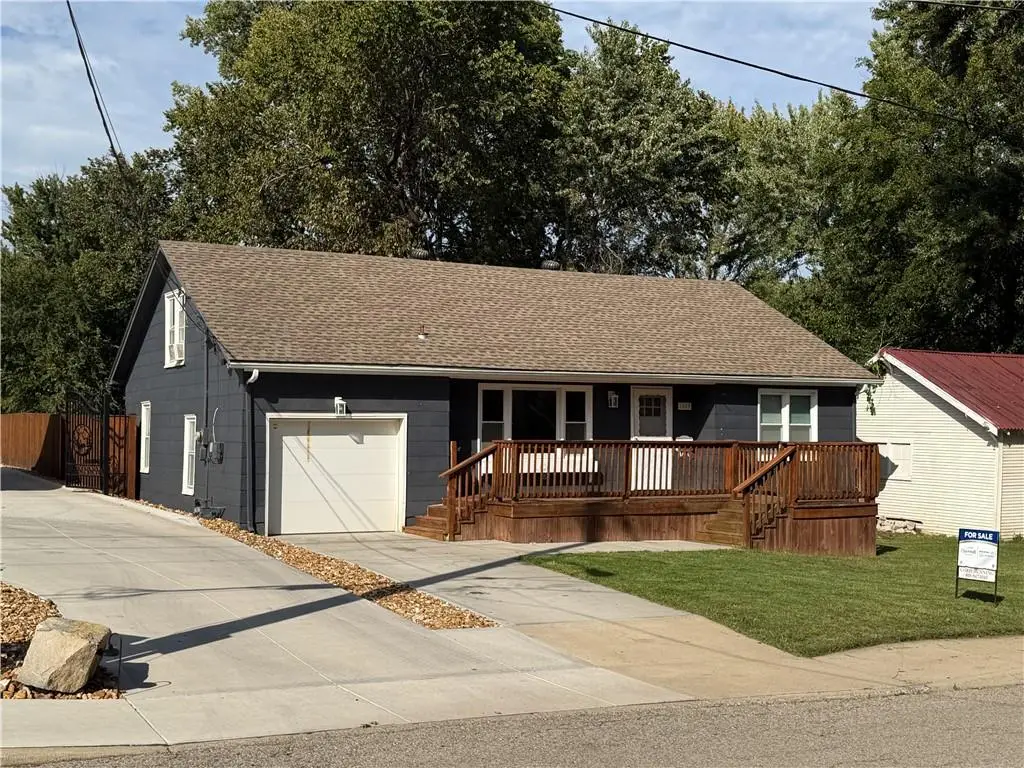 2608 W 44th Avenue, Kansas City, KS 66103 - #1