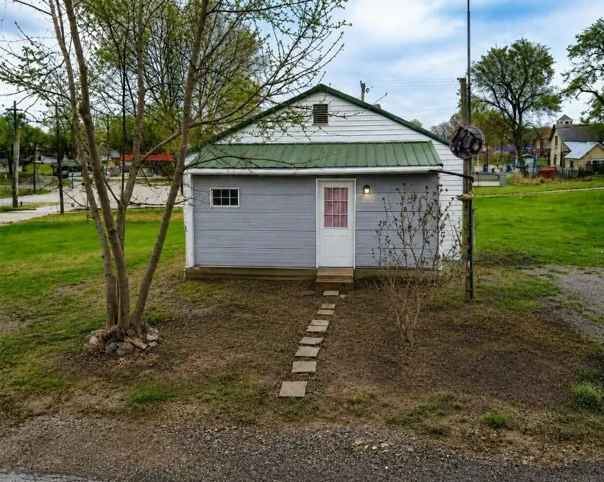 208 Prospect Street, King City, MO 64463 - #1