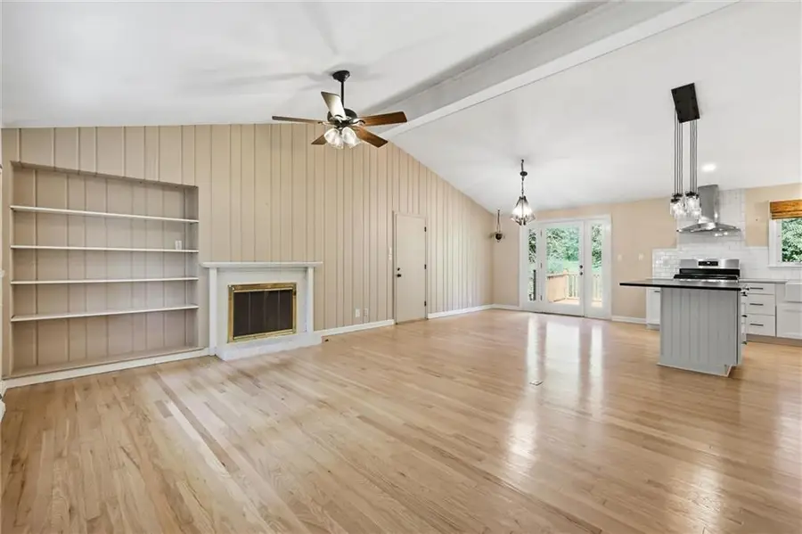 8705 Belleview Avenue, Kansas City, MO 64114 - #3