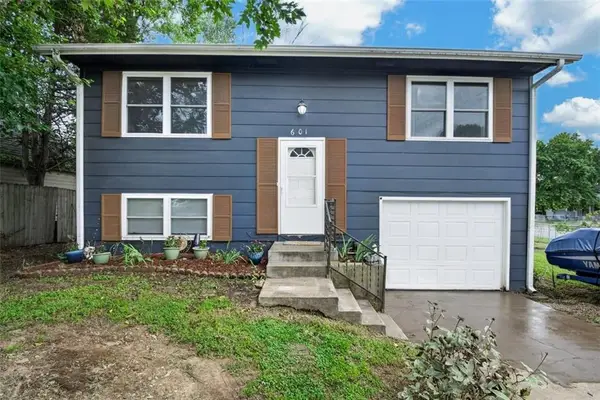 601 SE 23rd Street, Topeka, KS 66605