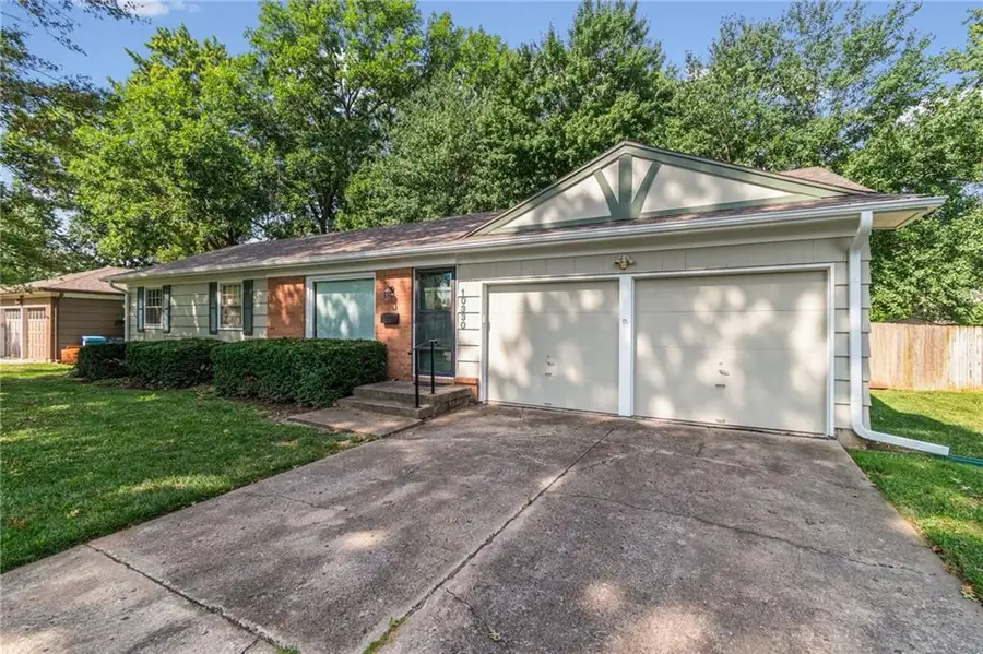 10330 Dearborn Drive, Overland Park, KS 66207 - #3