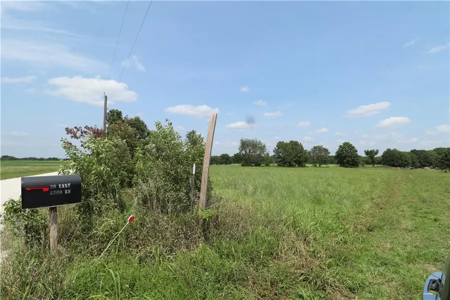 36 E 1200th Road, Baldwin City, KS 66006 - #2