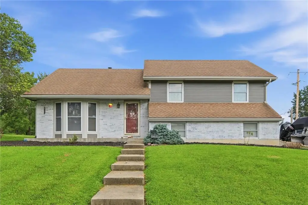 2621 S 22nd Terrace, Leavenworth, KS 66048 - #1