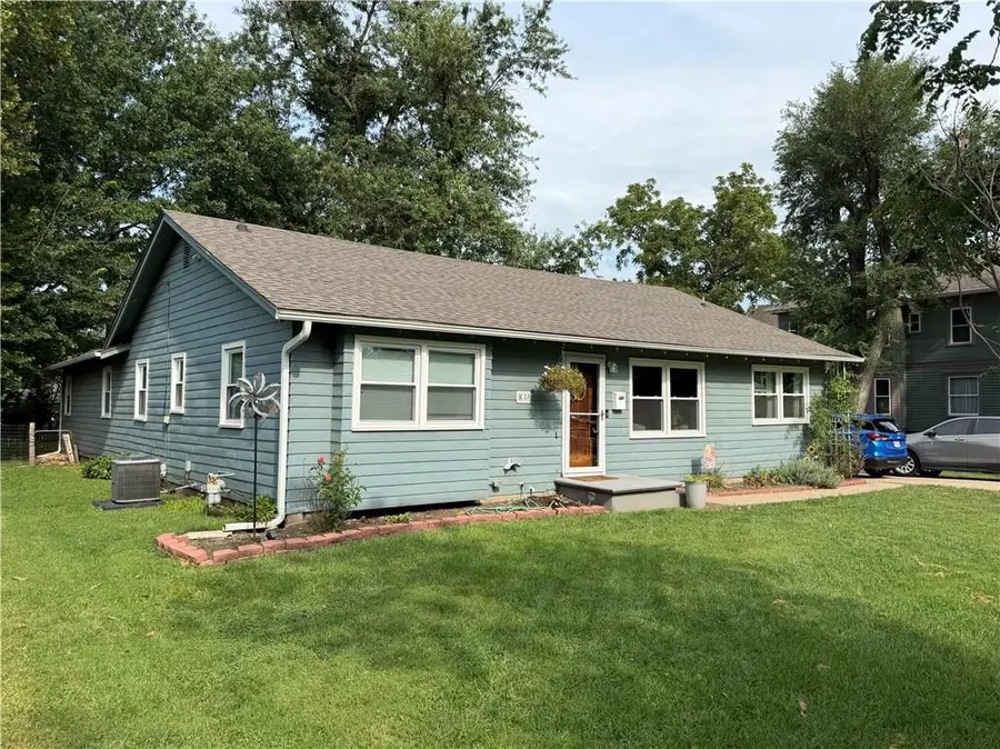 1012 S Willow Street, Ottawa, KS 66067 - #2