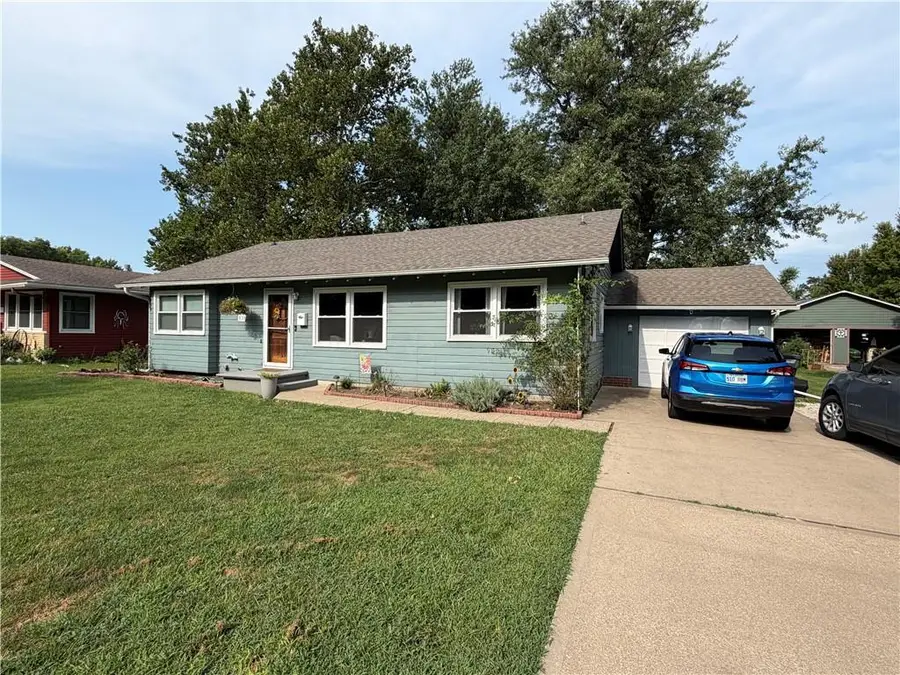 1012 S Willow Street, Ottawa, KS 66067 - #3