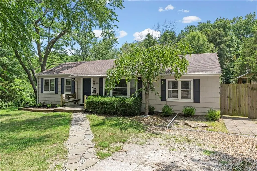 215 E 96th Street, Kansas City, MO 64114 - #1