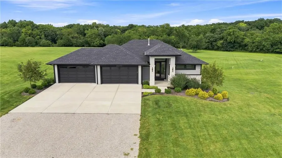 21431 Deer Ridge Drive, Spring Hill, KS 66083 - #2