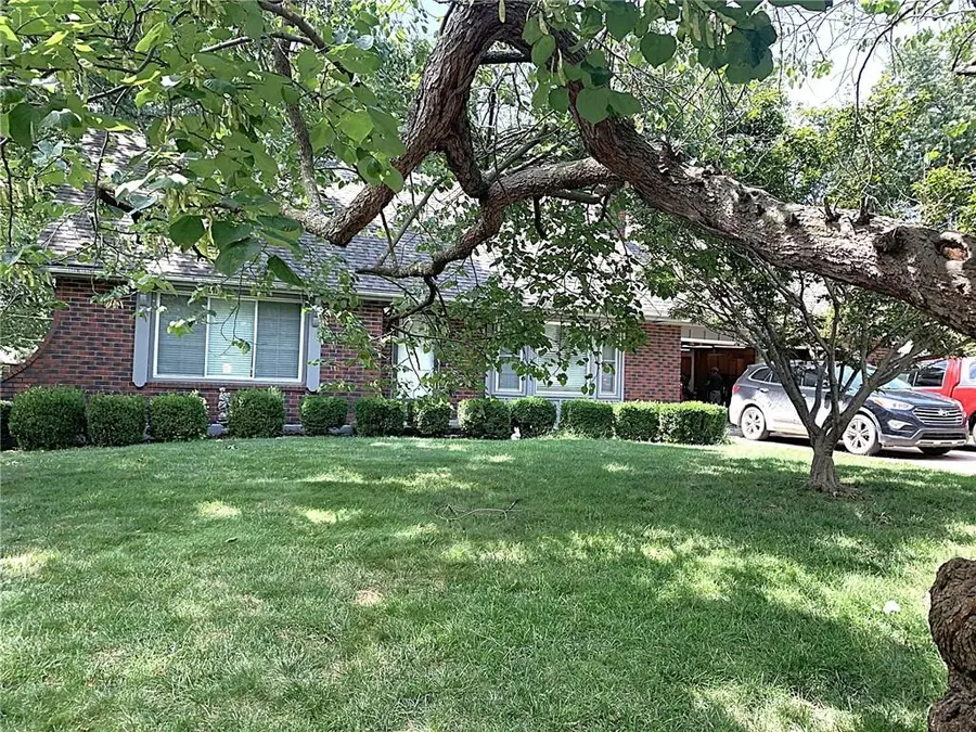 1705 NW Willow Circle, Blue Springs, MO 64014 - #2