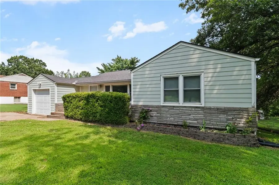 612 NE 81st Terrace, Kansas City, MO 64118 - #3