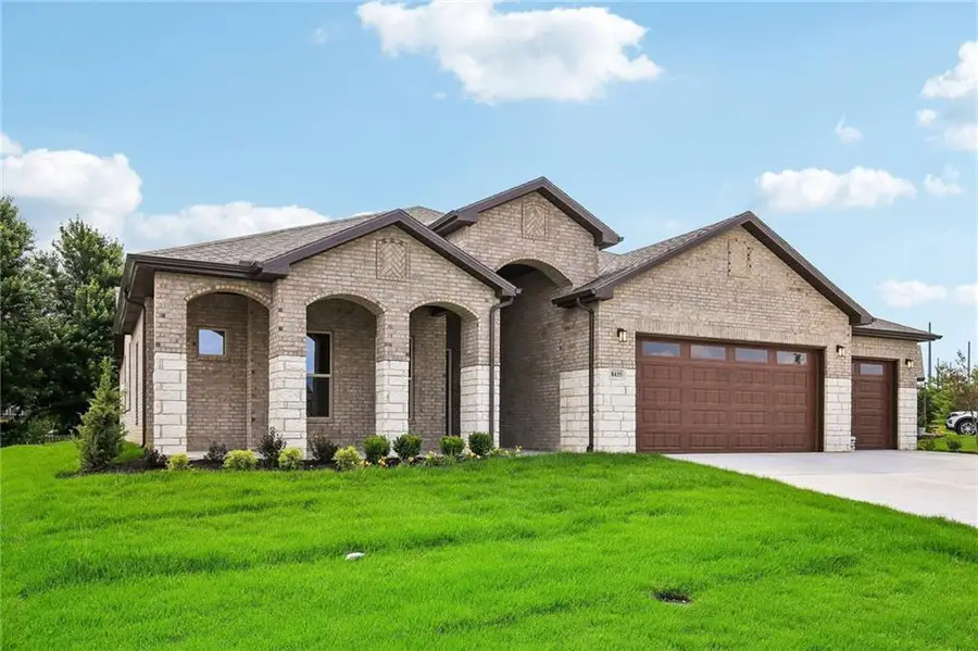 12920 Sewell Avenue, Kansas City, KS 66109 - #2