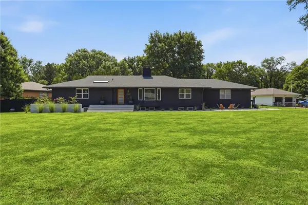 11405 Glen Arbor Terrace, Kansas City, MO 64114