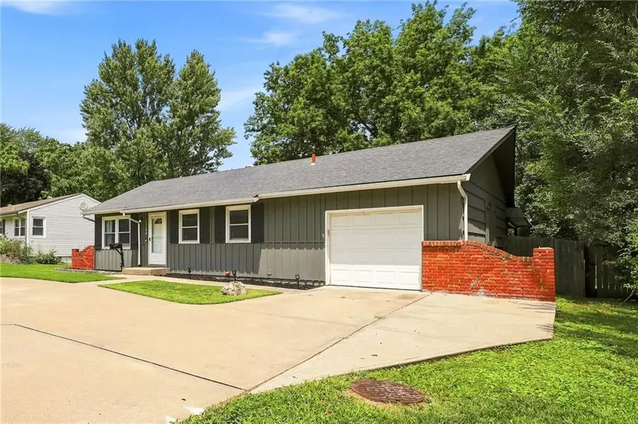 13700 E 39th Street S, Independence, MO 64055 - #2