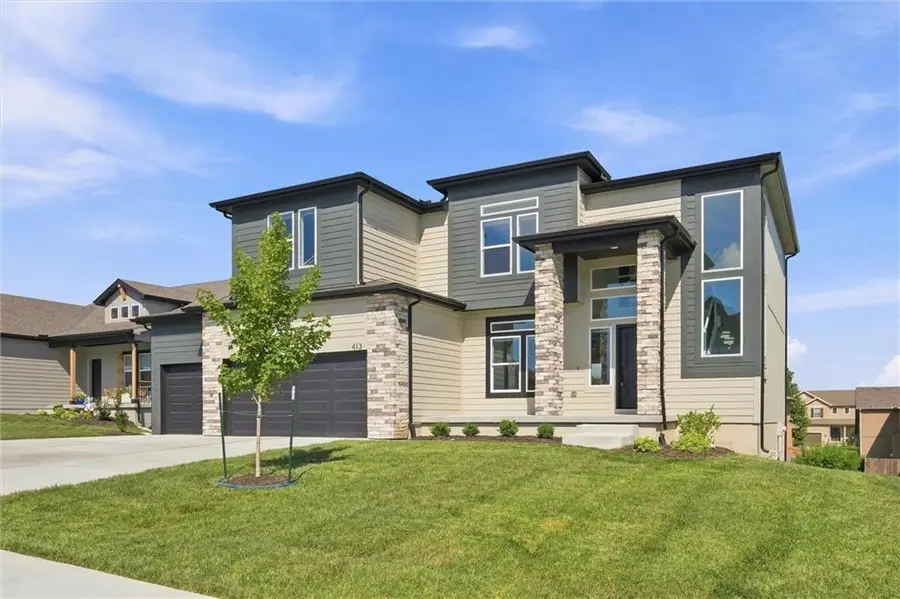 413 Woodview Drive, Raymore, MO 64083 - #3
