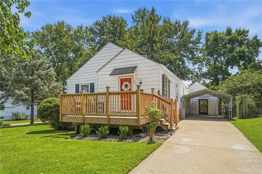 601 W 86th Terrace, Kansas City, MO 64114 - #2