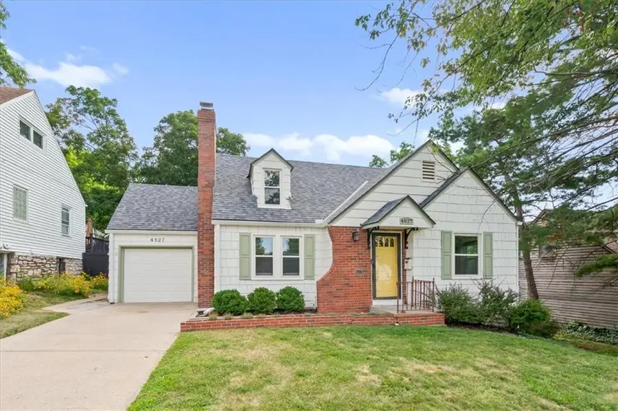 4827 Terrace Street, Kansas City, MO 64112 - #2