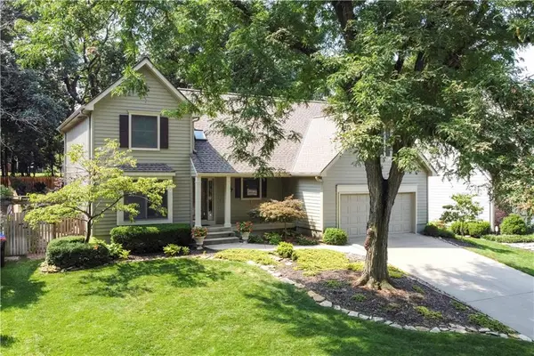 9613 W 115th Terrace, Overland Park, KS 66210