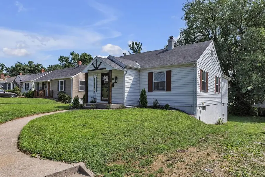 2611 Parallel Avenue, Saint Joseph, MO 64506 - #3