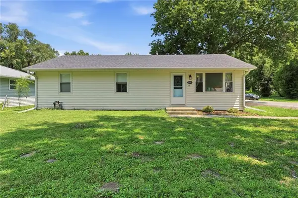 205 N Mulberry Street, Adrian, MO 64720
