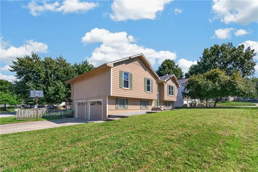 800 NE Bristol Drive, Lees Summit, MO 64086 - #3