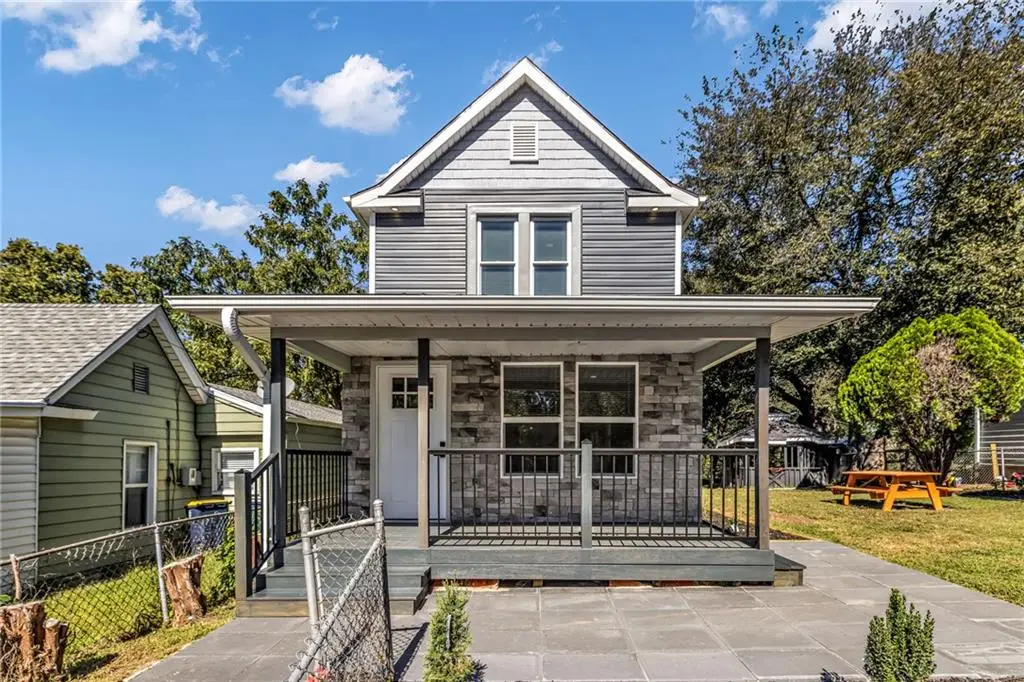 5822 E 10th Street, Kansas City, MO 64126 - #1