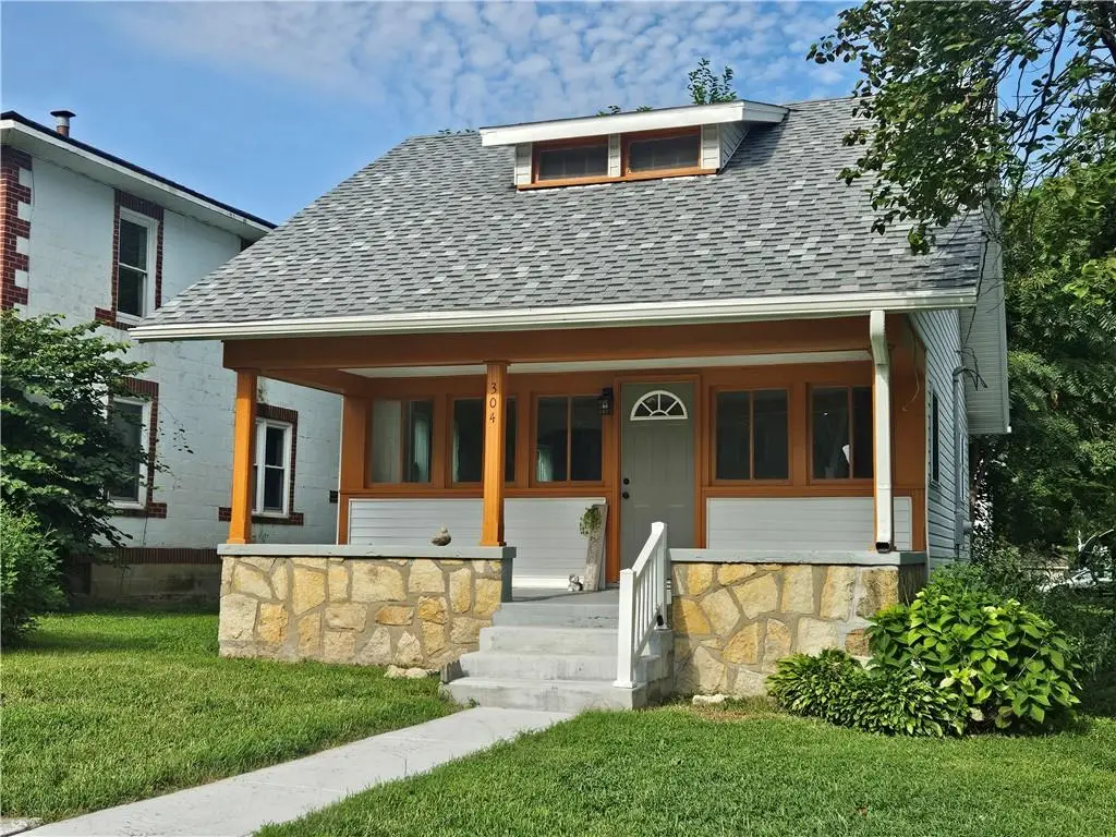 304 N College Street, Richmond, MO 64085 - #1