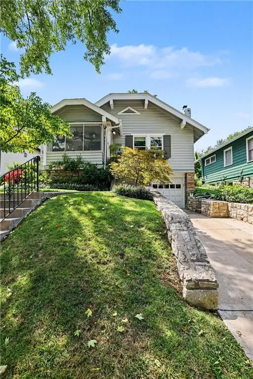 4806 Westwood Road, Kansas City, MO 64112 - #3