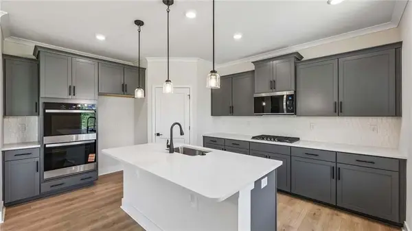 16780 S Allman Road, Olathe, KS 66062