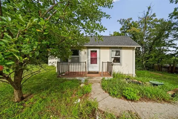 103 Ash Street, Excelsior Springs, MO 64024