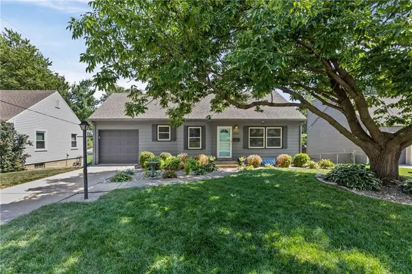 4935 Juniper Street, Roeland Park, KS 66205