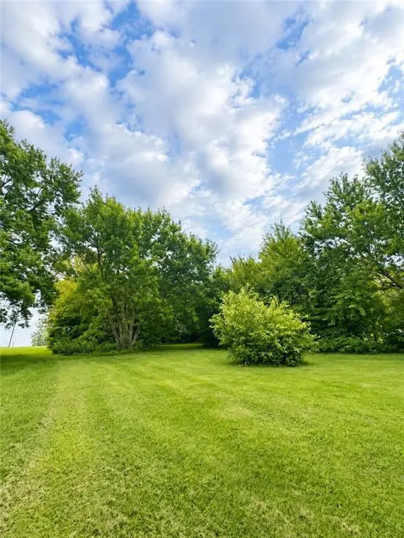 207 N High Street, Grant City, MO 64456
