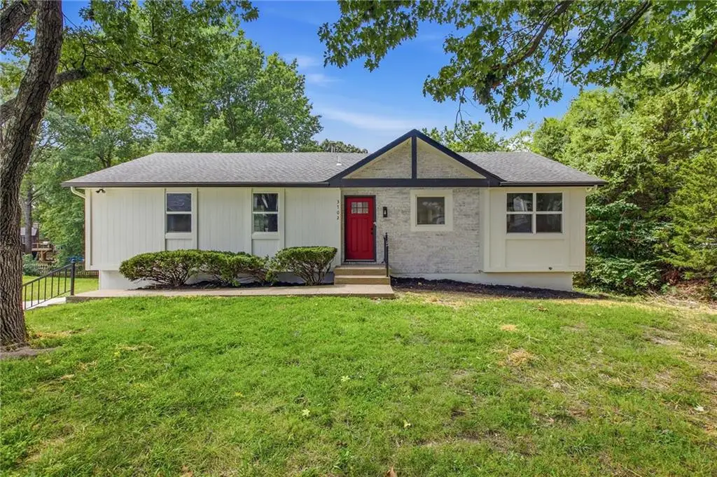 3702 NE Grant Street, Lees Summit, MO 64064 - #1