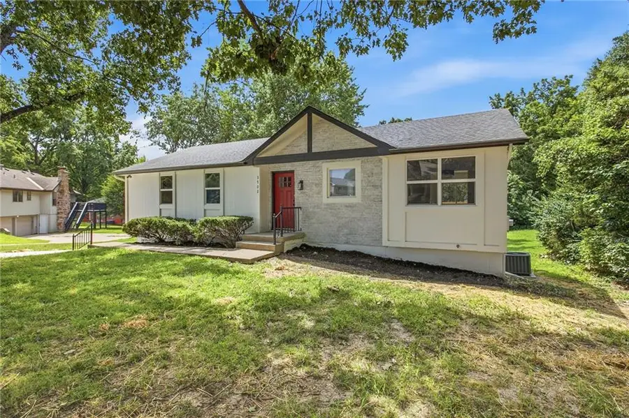 3702 NE Grant Street, Lees Summit, MO 64064 - #2