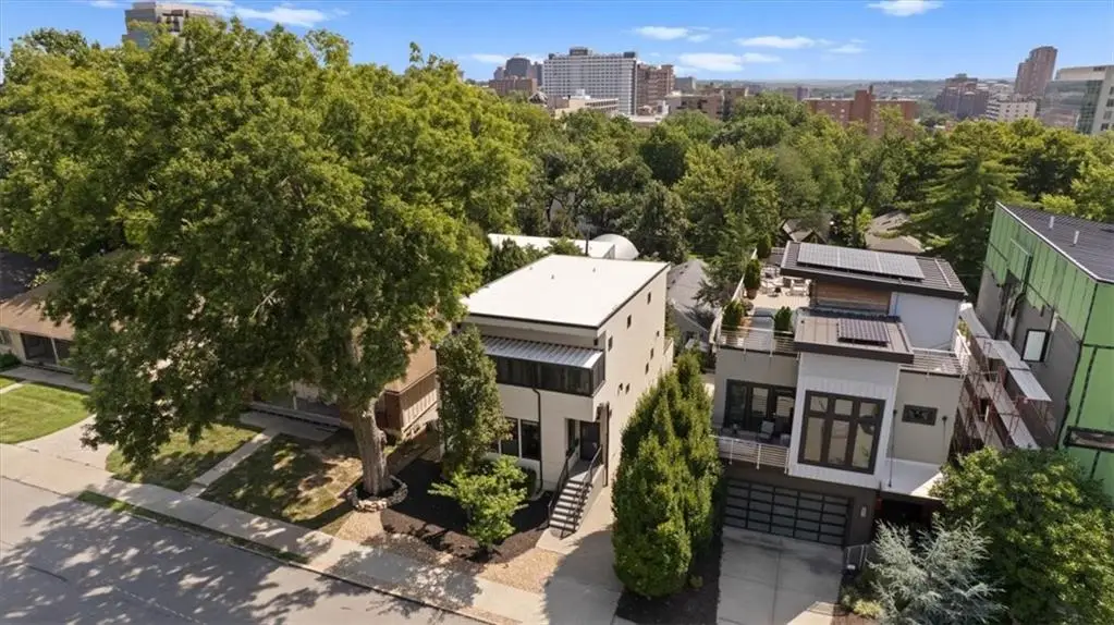 4727 Mercier Street, Kansas City, MO 64112 - #1