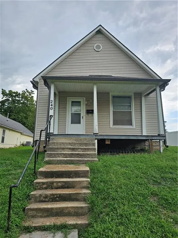 240 W 11th Street, Horton, KS 66439