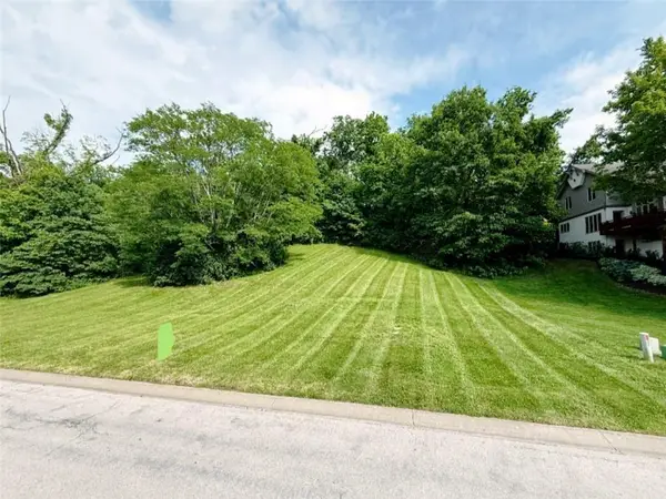 L 106 River Hills Drive, Parkville, MO 64152