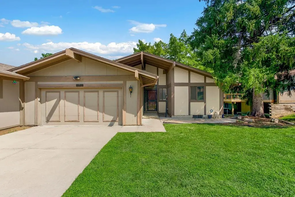 16601 W 133rd Street, Olathe, KS 66062 - #1