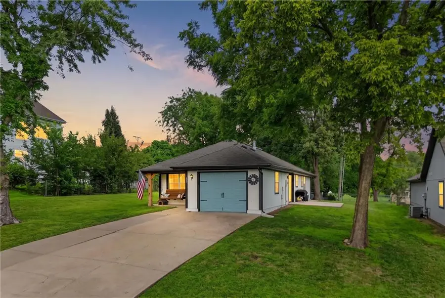 424 N Armstrong Street, Pleasant Hill, MO 64080 - #3