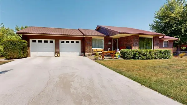 109 E Hardin Place, Nevada, MO 64772