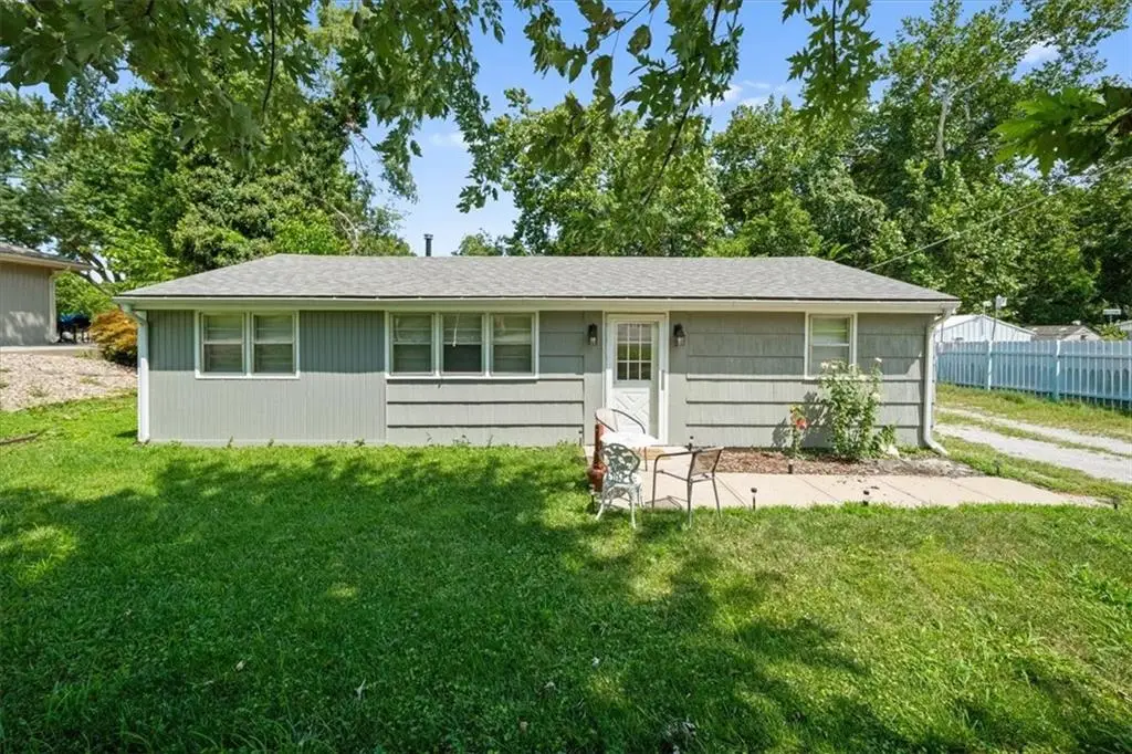 6509 River Road, Pleasant Valley, MO 64068 - #1