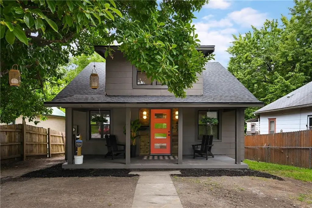 402 E Fair Street, Independence, MO 64055 - #1
