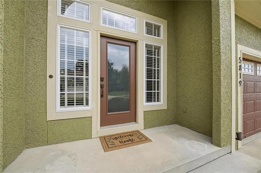 5819 N Liberty Avenue, Kansas City, MO 64118 - #3