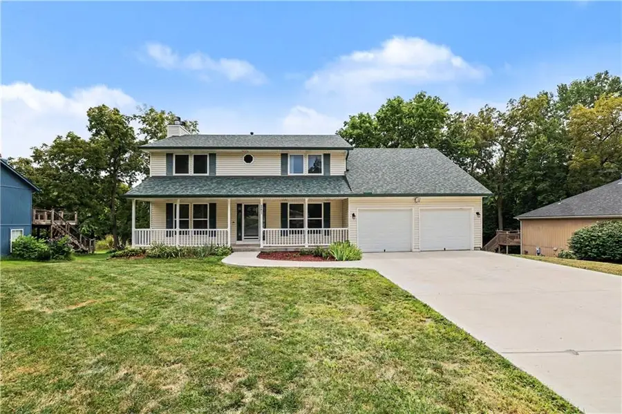 13835 Woodmont Avenue, Bonner Springs, KS 66012 - #2