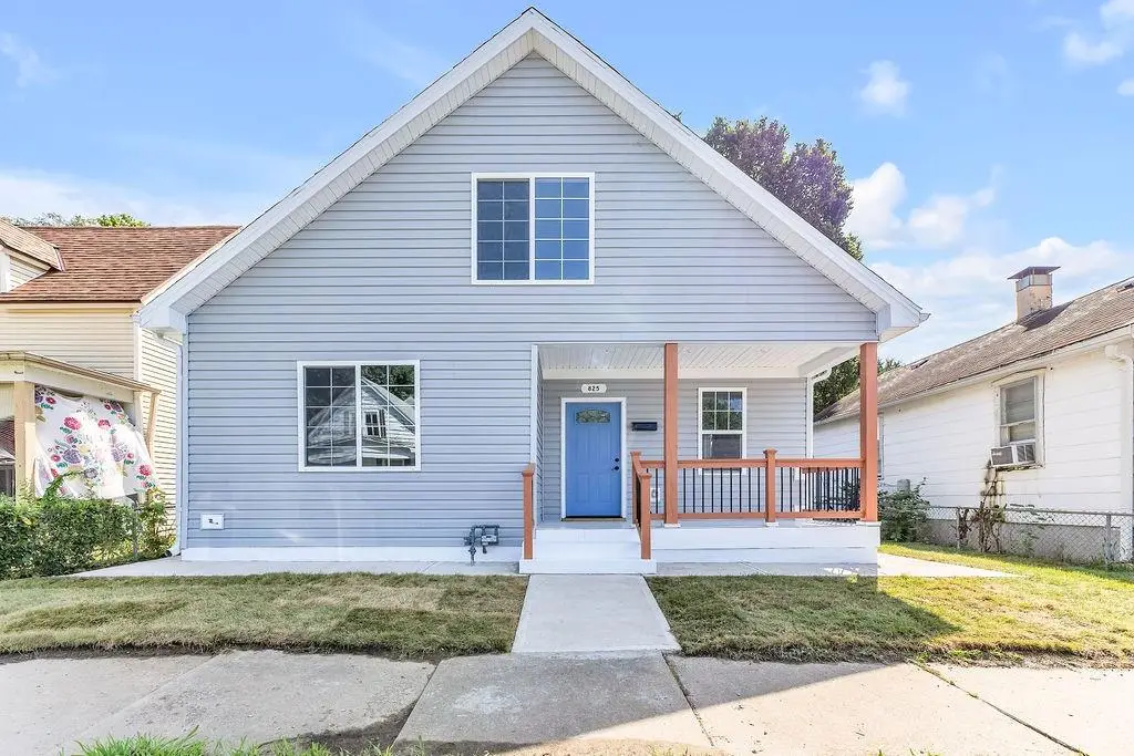 825 S 19th Street, Saint Joseph, MO 64507 - #1