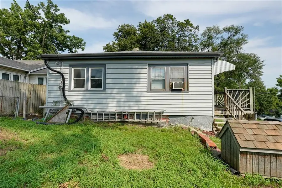 1732 S Arlington Avenue, Independence, MO 64052 - #3
