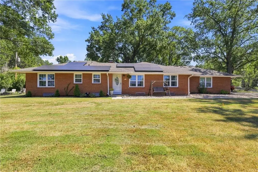 10921 Blue River Road, Kansas City, MO 64131 - #1