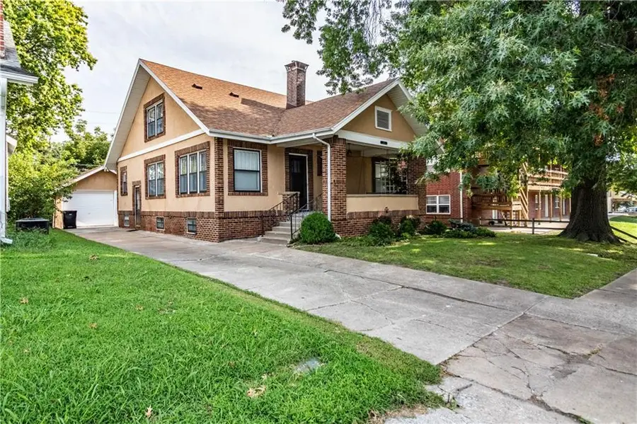 213 Broad Street, Warrensburg, MO 64093 - #3