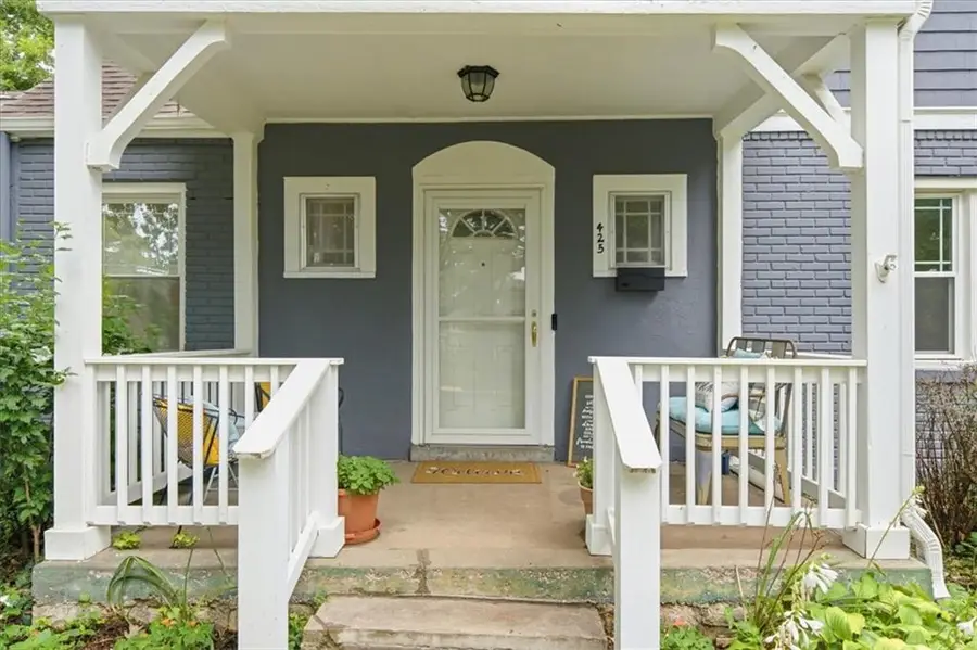 425 E 70th Street, Kansas City, MO 64131 - #3
